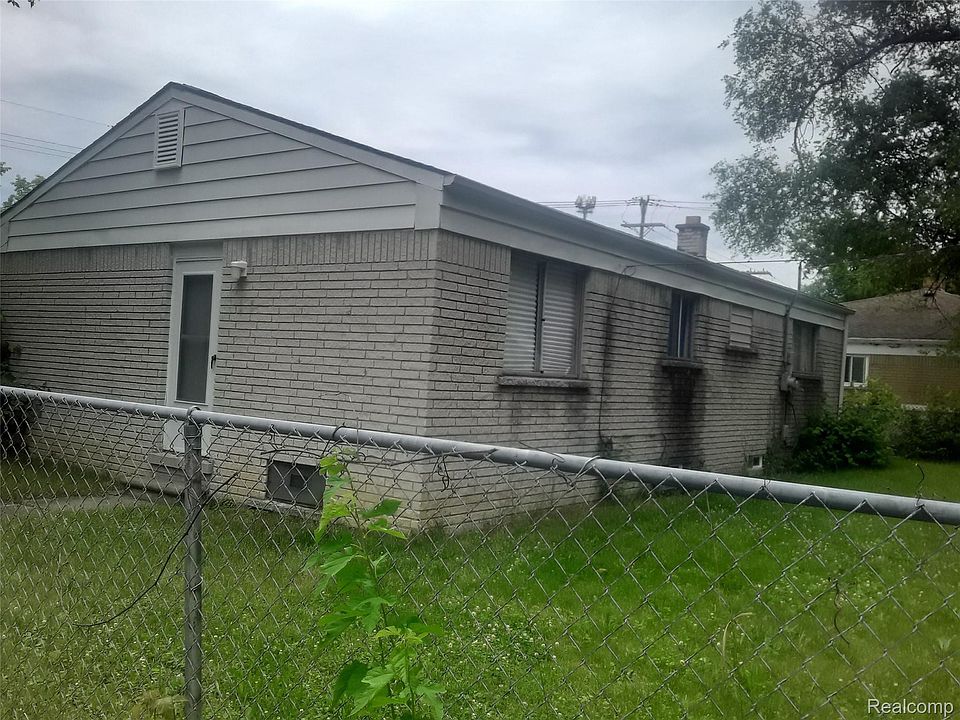 1st image of 27455 Avondale St
