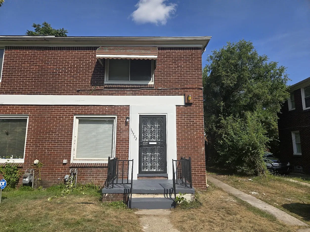 2 bed, 770 sqft, $1,100 — Photo 1