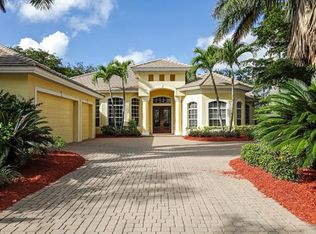 2999 Gardens Blvd, Naples, FL 34105