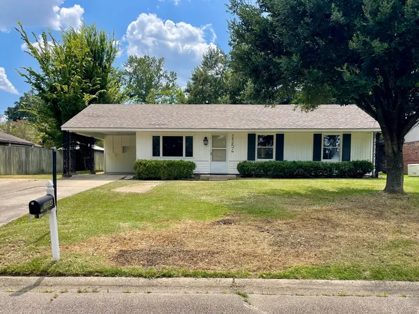 2254 E Contour Dr, Baton Rouge, LA 70809