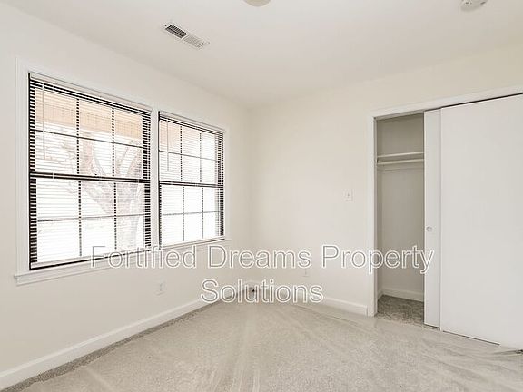 4th image of 2732 Knob Hill Dr