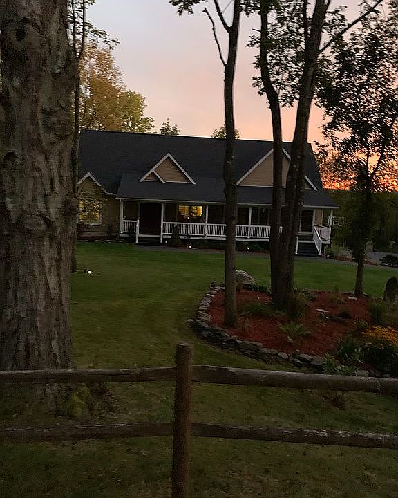 1st image of 39 Woodlyn Ln S