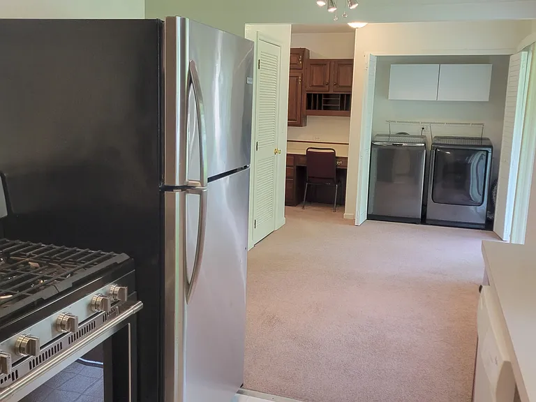 522 S River Rd #522 — Photo 11