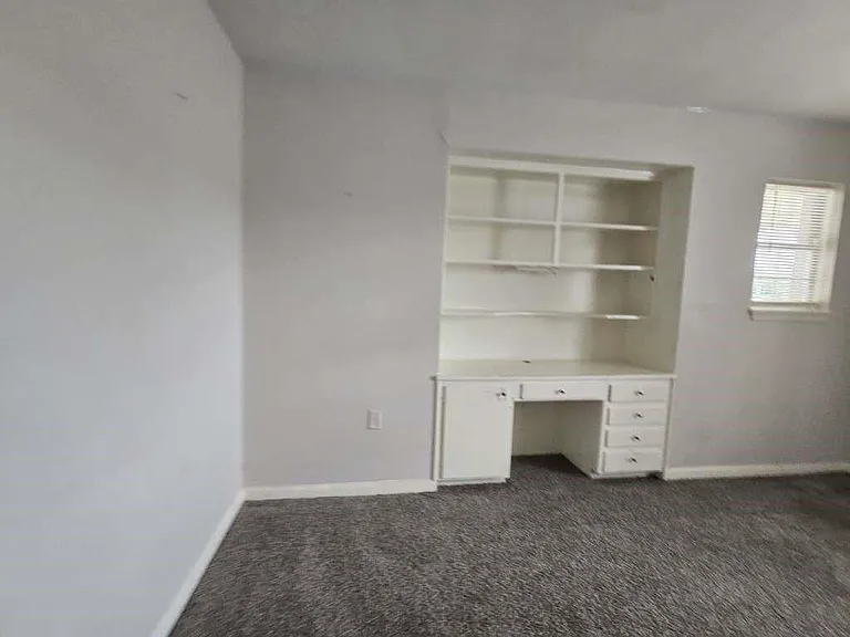1903 Britton St — Photo 12