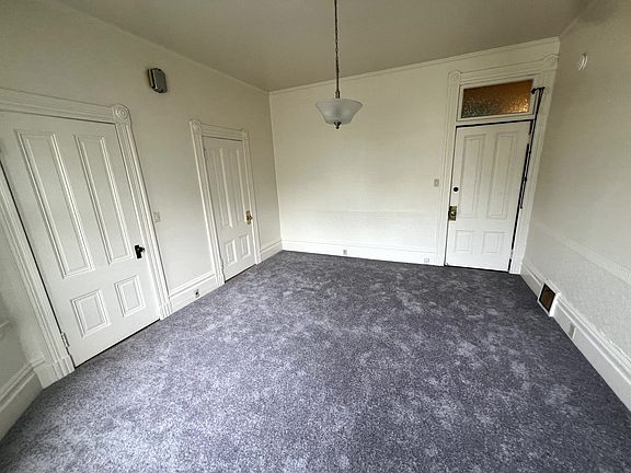 3rd image of 1423 Central Ave APT G