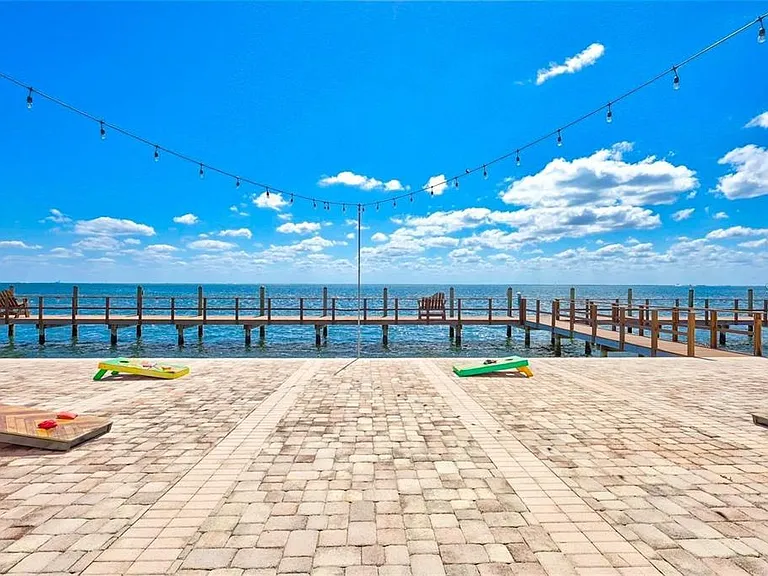 213 Seahorse Dr SE #B — Photo 83