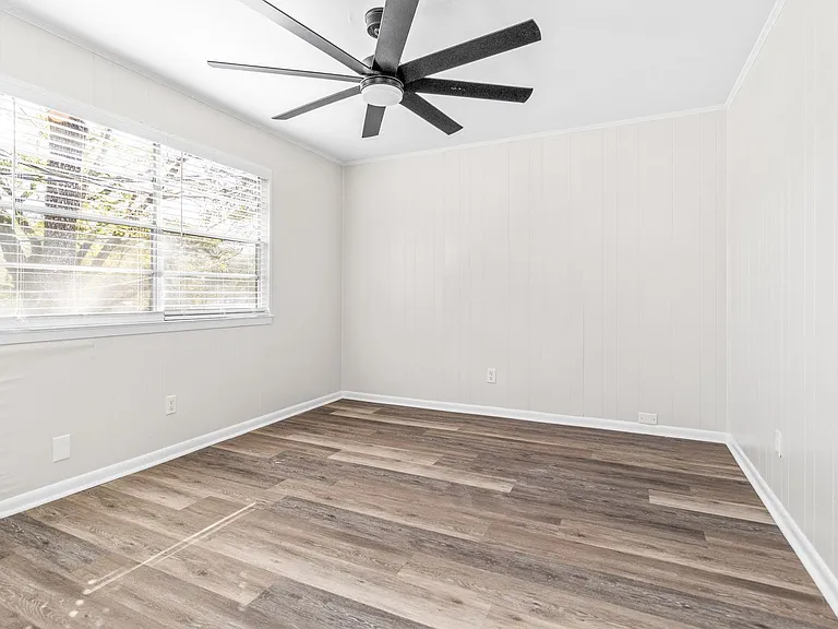 6631 Magnolia St — Photo 42