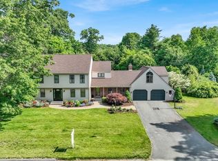 17 Bittersweet Ln, Wilbraham, MA 01095