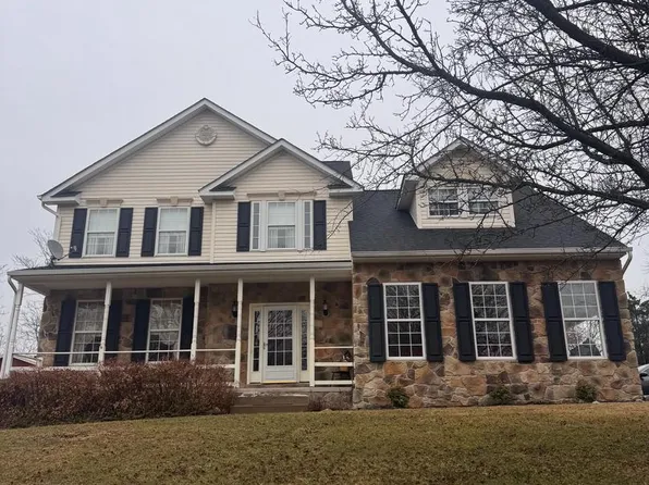 1308 Whitings Neck Rd, Martinsburg, WV 25404