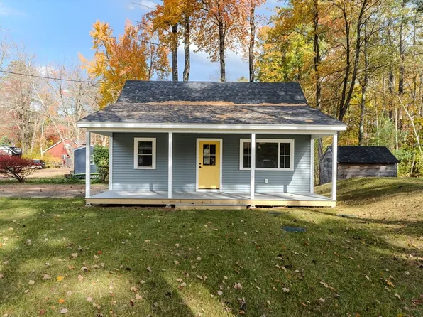 36 Merrill Dr, Shutesbury, MA 01072
