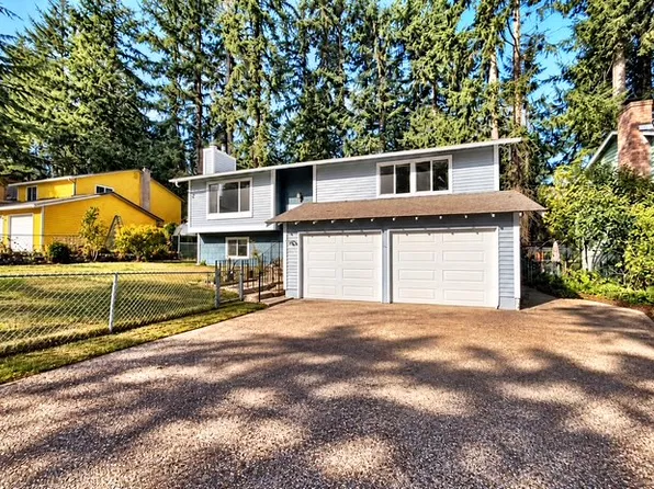 3975 SE Castlewood Dr, Pt Orchard, WA 98366