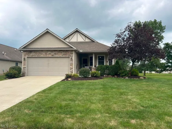 1143 Fox Run, Grafton, OH 44044
