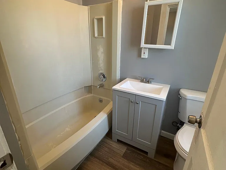 926 Wethersfield Ave #1C — Photo 5