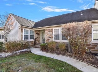 13 Bedfordshire Dr, Monroe Township, NJ 08831