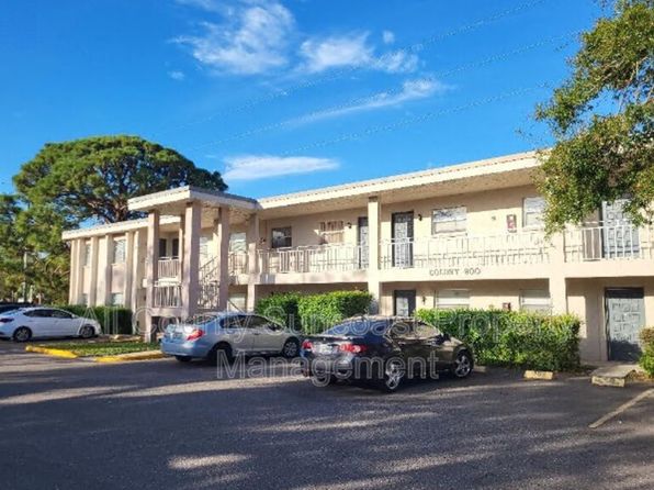 900 70th St N APT 205
