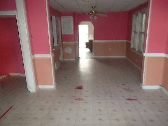 3rd image of 2537 S Lawndale Ave