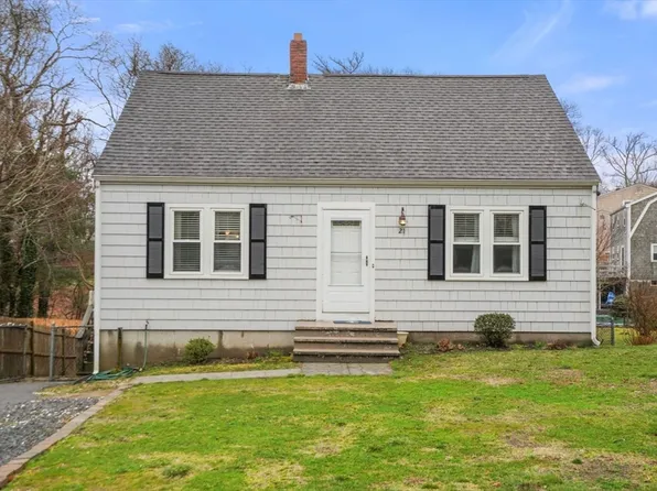 21 Manomet Beach Blvd, Plymouth, MA 02360