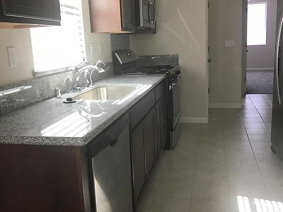 2nd image of 662 W Downey Dr