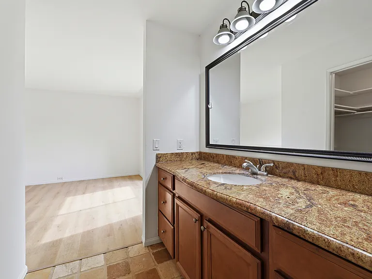 523 Woodside Oaks #2 — Photo 19