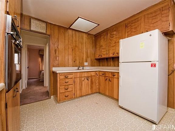 5th image of 1990 35th Ave