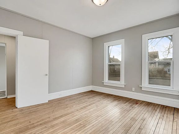 5th image of 220 Copeland Ave #220