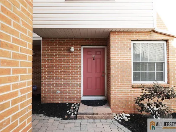 125 Adamecs Way #26, South Amboy, NJ 08879