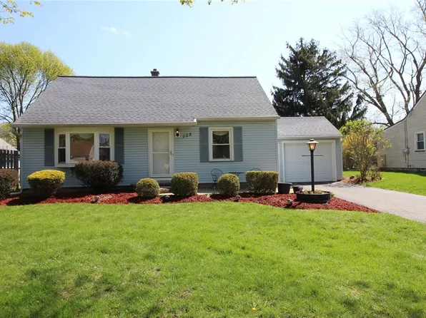 258 Pepperidge Dr, Rochester, NY 14626