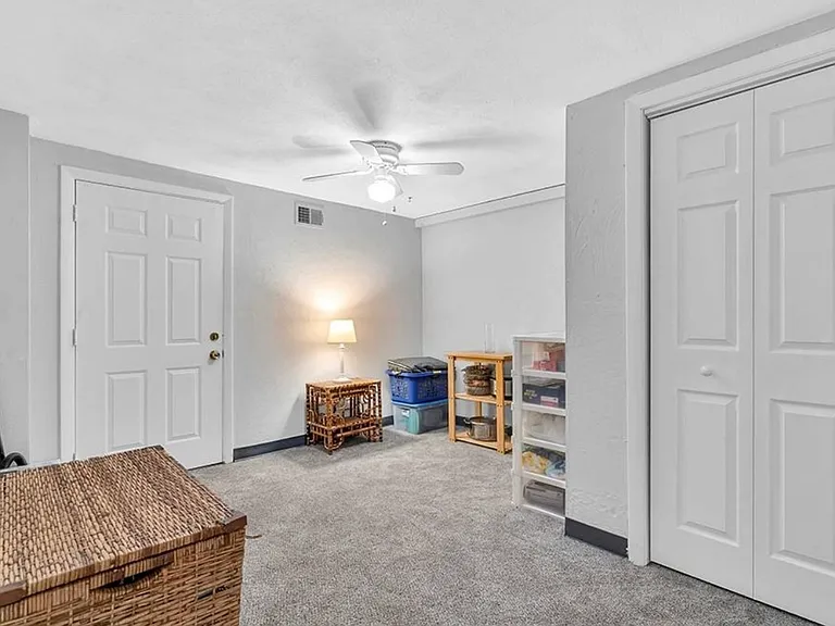 804 Pinewood Dr — Photo 18