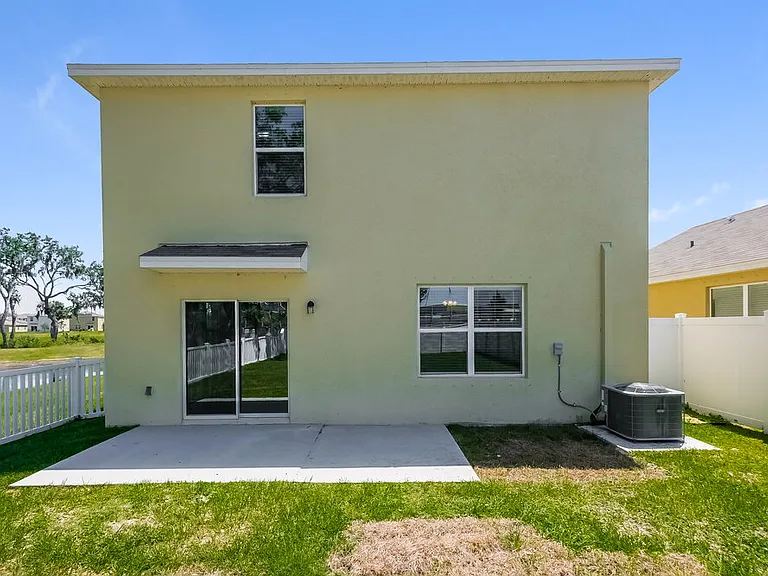 10988 Carlton Fields Dr — Photo 17
