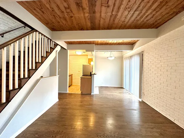 2714 N Mildred Ave APT 7, Chicago, IL 60614