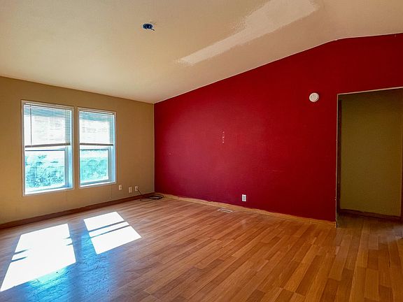 5th image of 11659 NW Irvine Ave