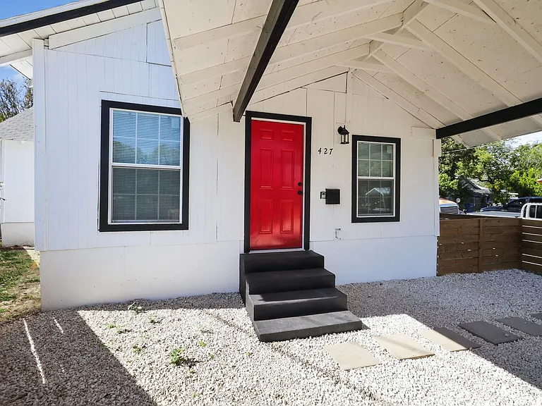 427 Floyd Ave — Photo 7