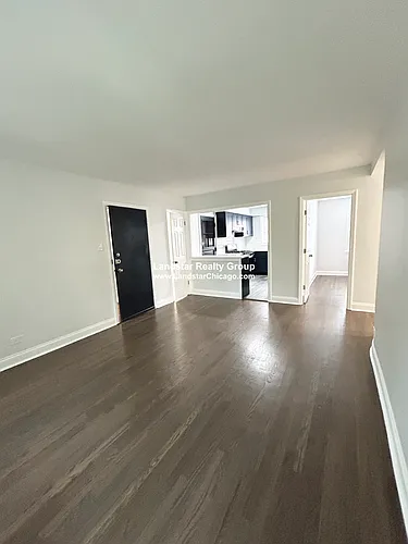 2729 W Berwyn Ave Photo 1