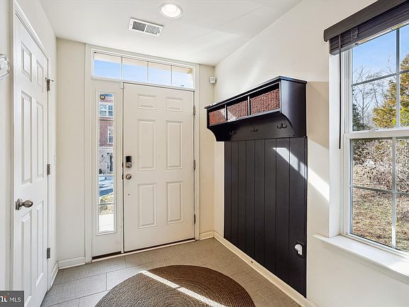 4th image of 16118 Haygrath Pl