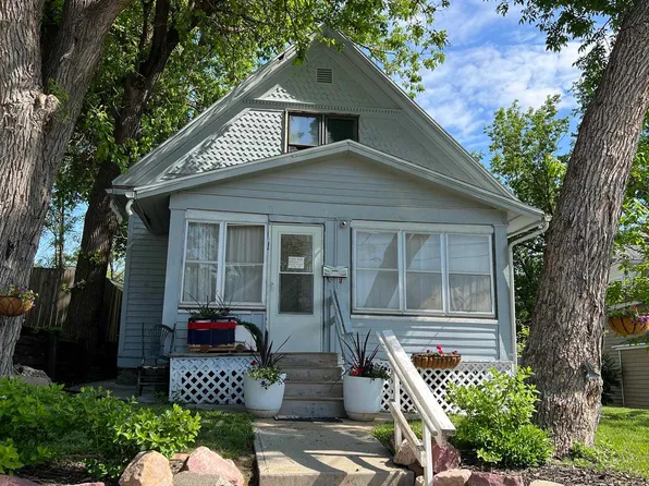 833 18th St, Sioux City, IA 51105