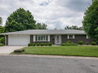 412 Willowbrook Ln, Collinsville, IL 62234