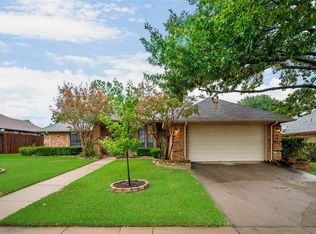 1301 Wedglea Dr, Bedford, TX 76021