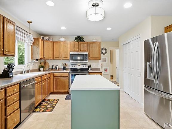 5th image of 1266 Ruppel Ln