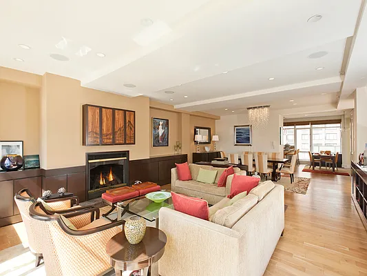 Sold by Sotheby's International Realty | media 1