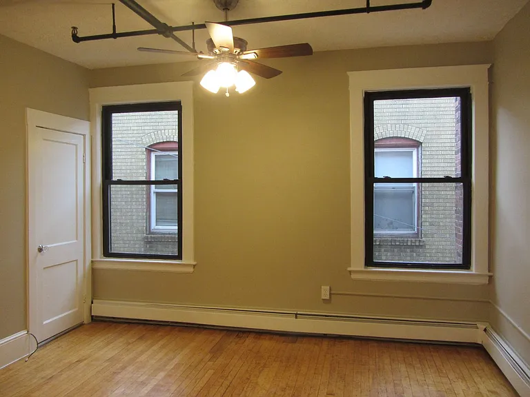 32 Alfred St — Photo 9