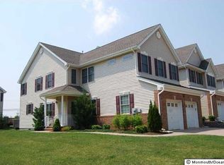 3 Smock Ct, Manalapan, NJ 07726