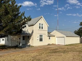 519 W 19th St, Hays, KS 67601