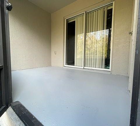 5th image of 3227 Emanuel Dr