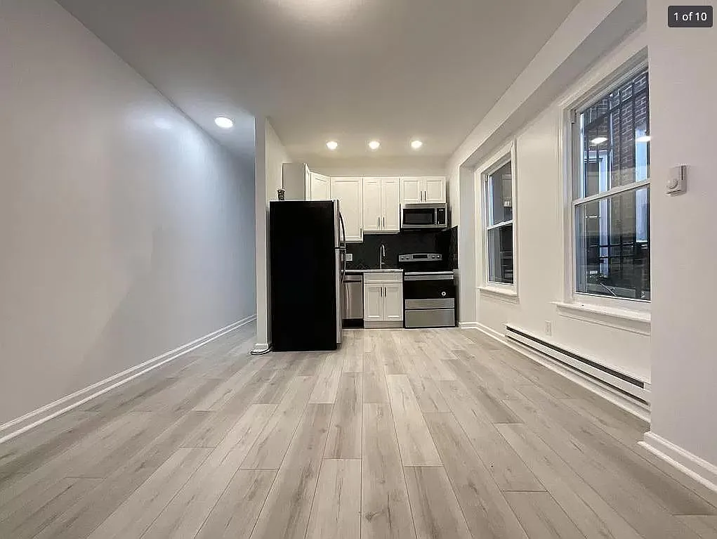 6755 Germantown Ave — Photo 4