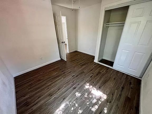 5th image of 711 Charlotte St