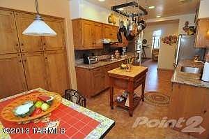 4 Eat In to Kitchen