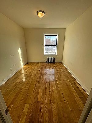 5th image of 32-30 93rd St #1
