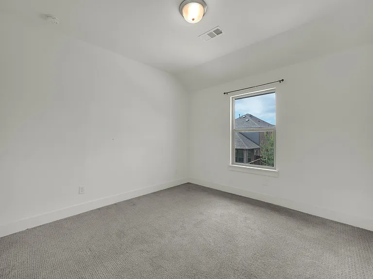 2717 Garden Gate Ln — Photo 26