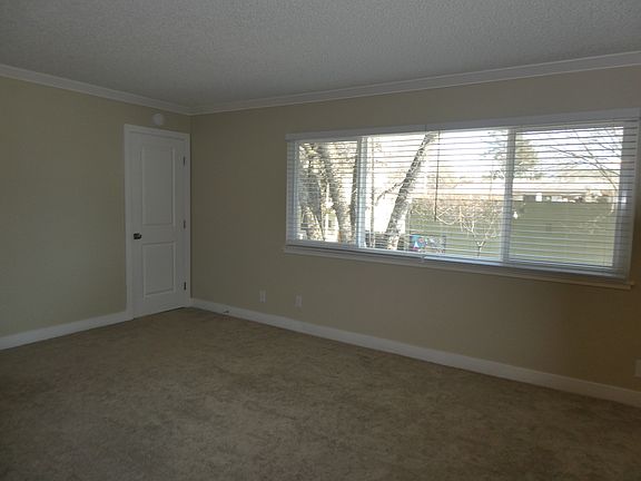 2nd image of 1428 18th St #8