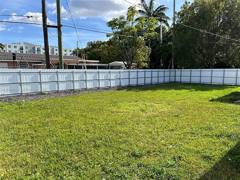 13735 NW 23rd Ave — Photo 30